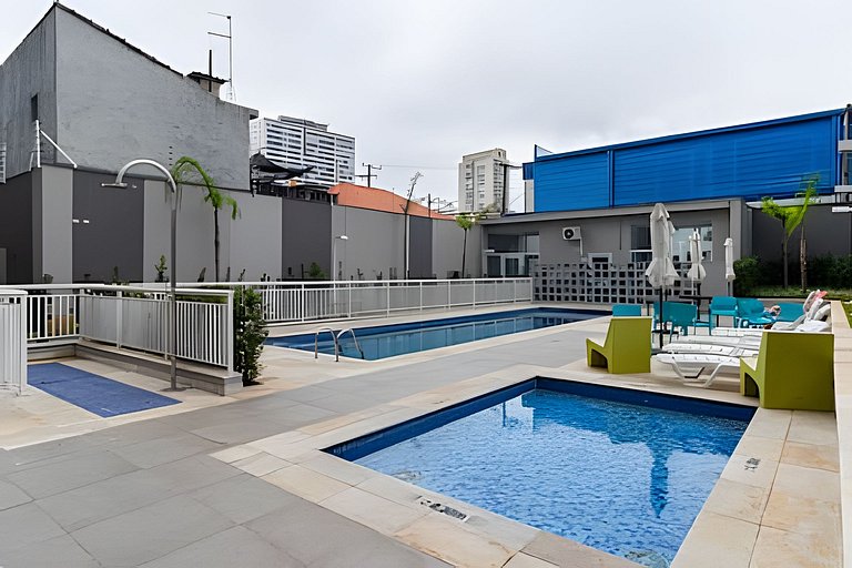 Studio com Varanda no Belenzinho · Piscina