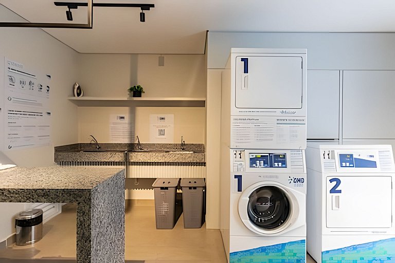 Studio com Varanda no Belenzinho · Piscina