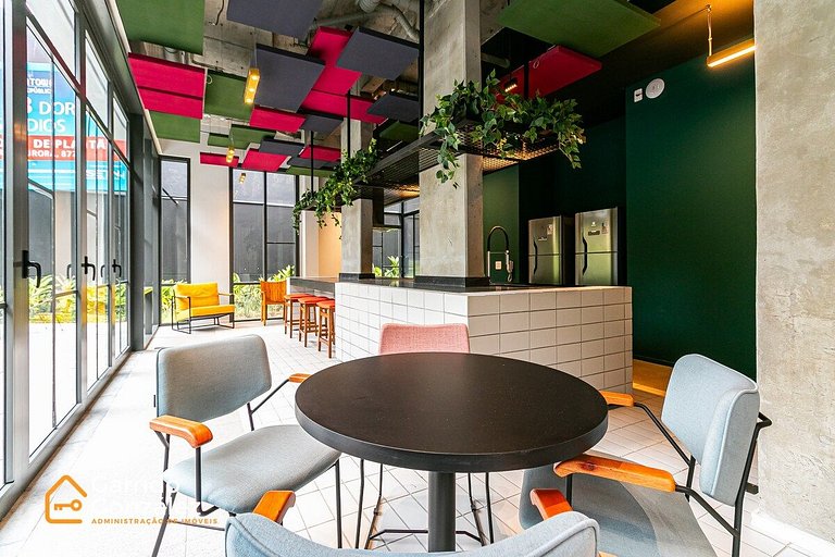 Studio com Piscina no Centro de SP – República