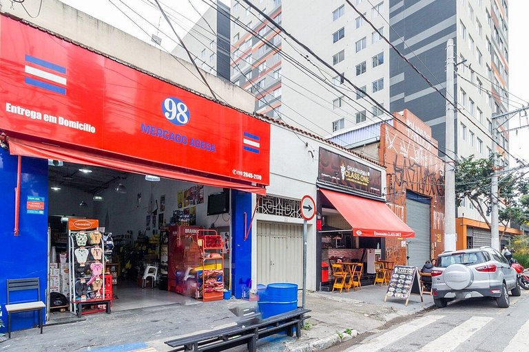 Atraente Studio no Brás com Piscina/Metrô Brás