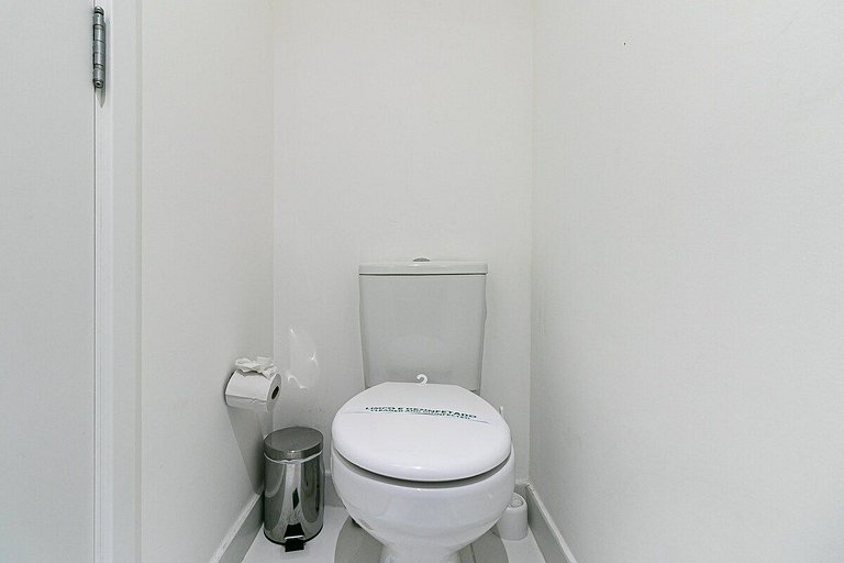 Espaçoso II Apartamento com Piscina - Metrô Brás