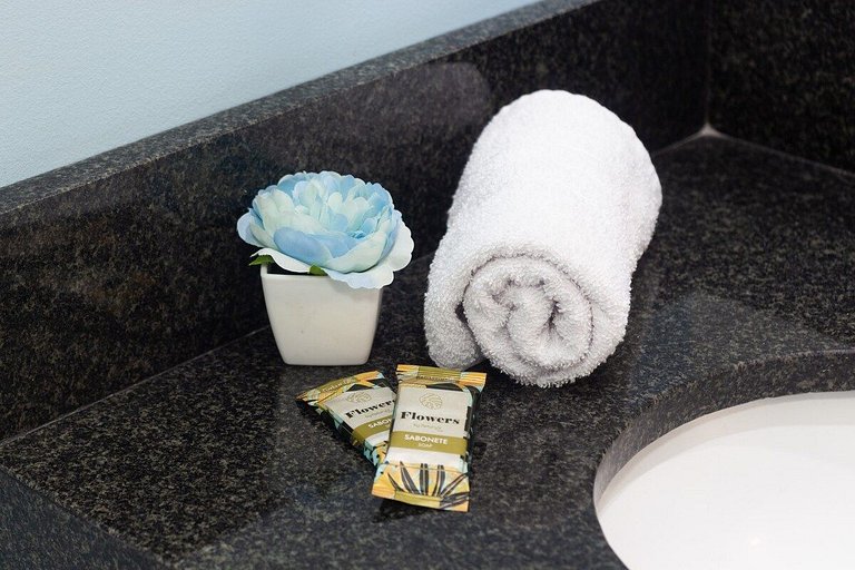 Flat com Ar no Metrô Belém — Ao Lado Hospital Cema