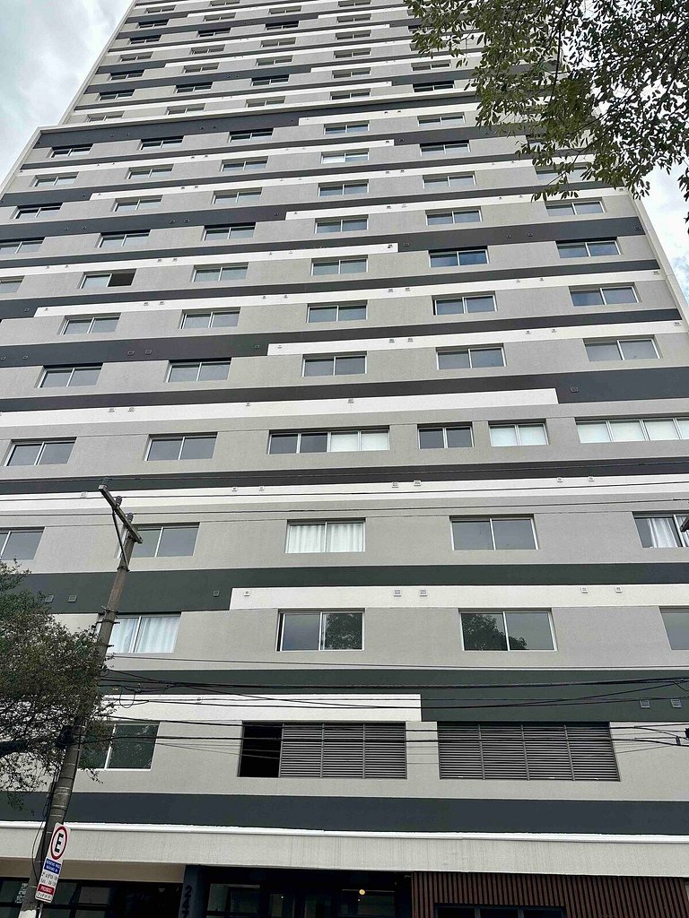 Flat com Ar no Metrô Belém — Ao Lado Hospital Cema