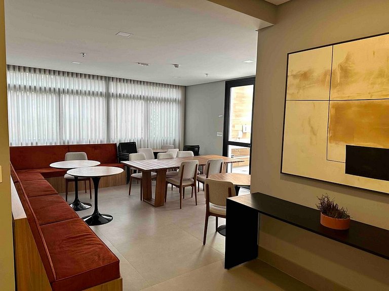 Flat com Ar no Metrô Belém — Ao Lado Hospital Cema