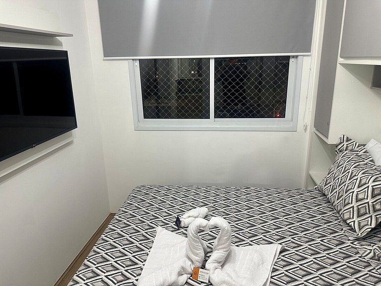 Abundante Apartamento no Brás c/Piscina/Metrô Brás