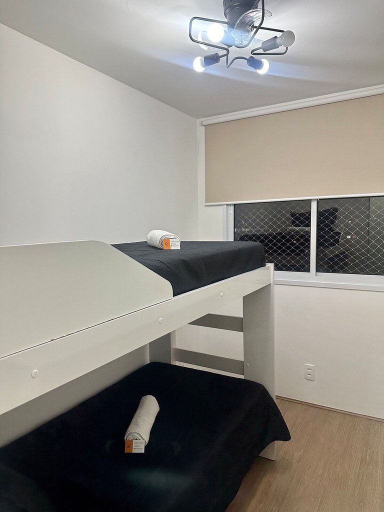 Abundante Apartamento no Brás c/Piscina/Metrô Brás