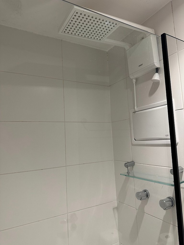 Studio com Piscina e Ar | Vila Madalena