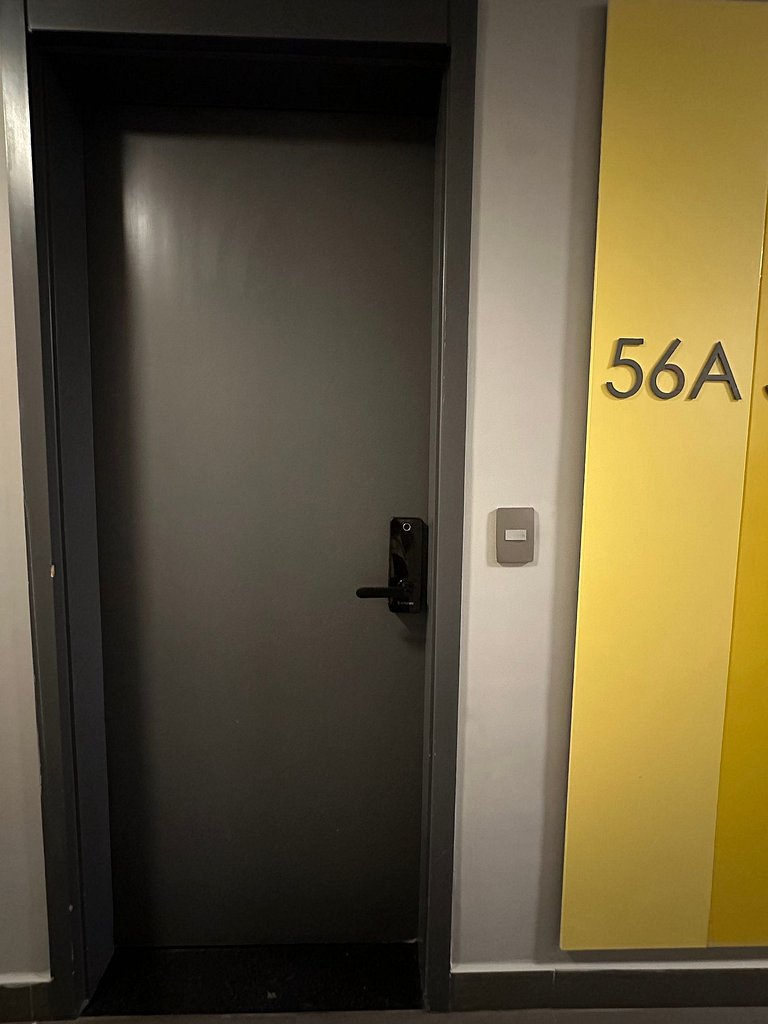 Studio com Piscina e Ar | Vila Madalena