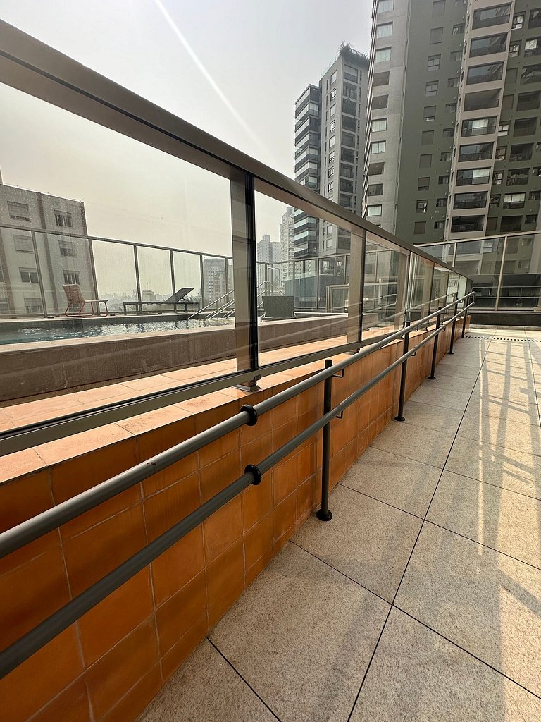 Studio com Piscina e Ar | Vila Madalena