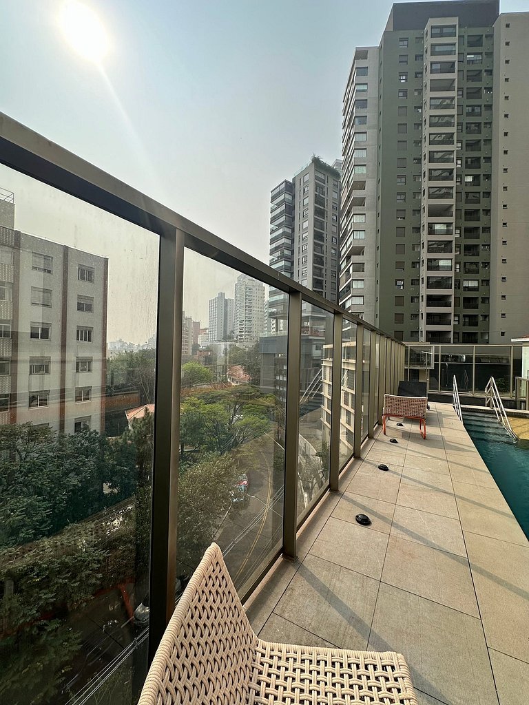 Studio com Piscina e Ar | Vila Madalena