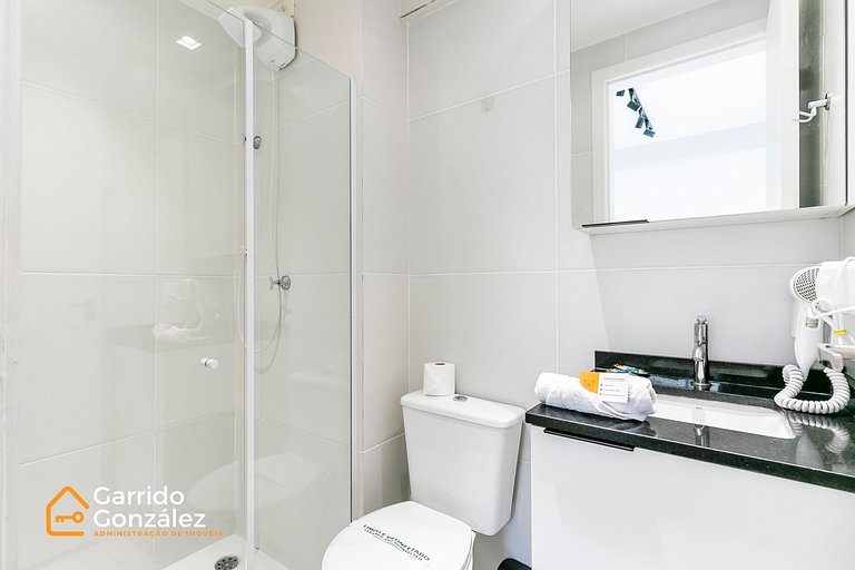 Espetacular Studio na Liberdade - Com Piscina