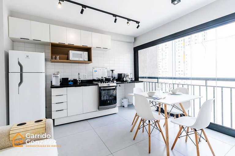 Extraodinário Studio na Liberdade - Com Piscina