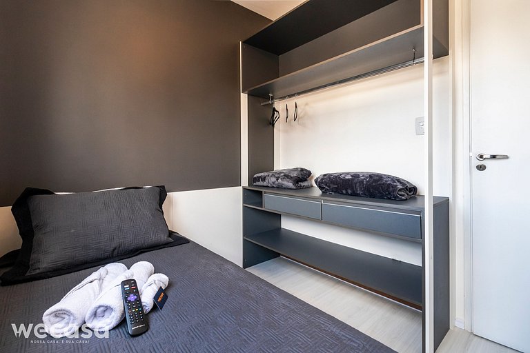 Brás - Grande Apto Moderno com Piscina