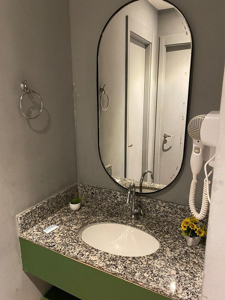 Grande Apartamento C/Piscina - Metrô Brás