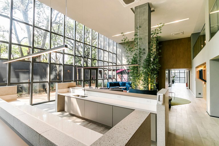 Studio com Ar – 2min do Metrô Paraíso / Paulista