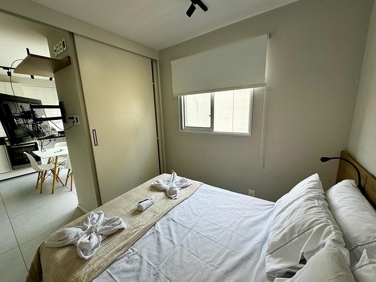 Extraodinário Studio na Liberdade - Com Piscina