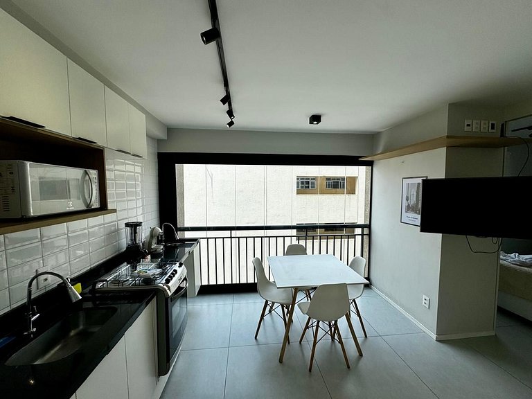 Extraodinário Studio na Liberdade - Com Piscina