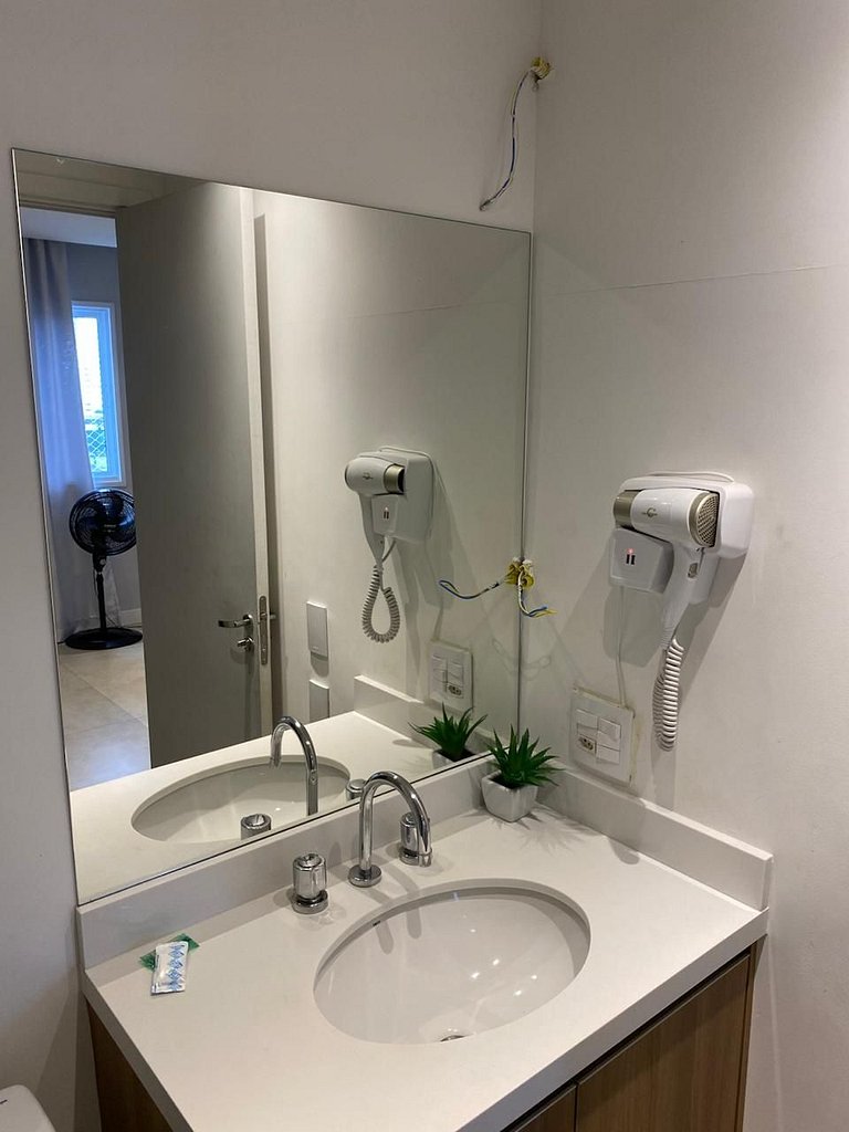 Flat no 6º Andar • l ao Lado do Metrô Belém