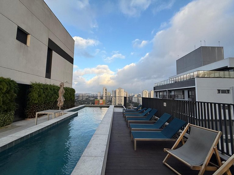 Studio c/ ar e varanda no Brooklin | Piscina