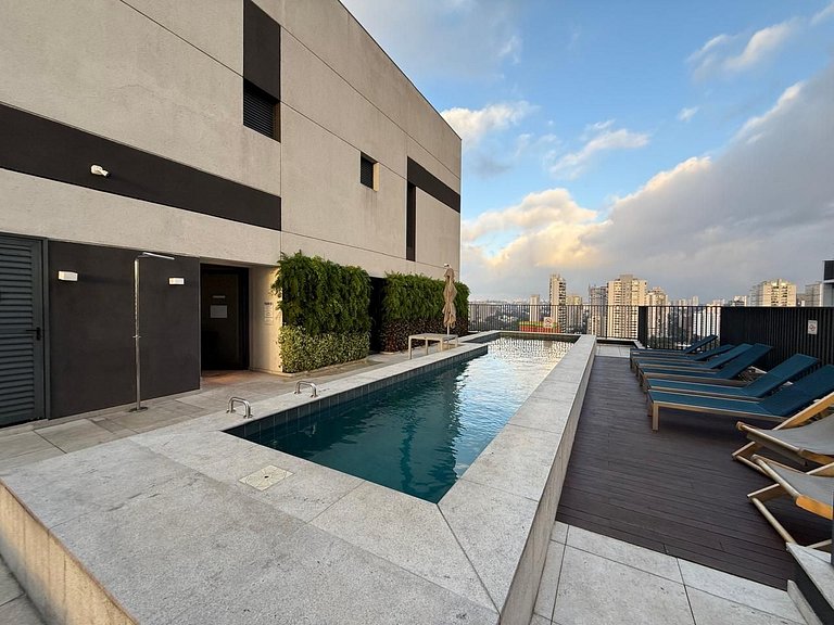 Studio c/ ar e varanda no Brooklin | Piscina