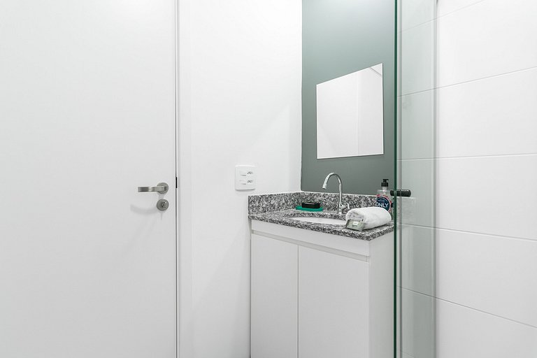 Prático Studio no Brás com Piscina/Metrô Brás