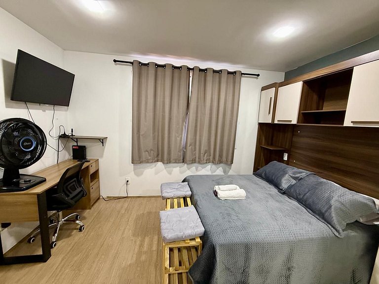 Prático Studio no Brás com Piscina/Metrô Brás