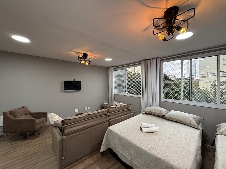 Familia Apartamento no Brás com Piscina/Metrô Brás