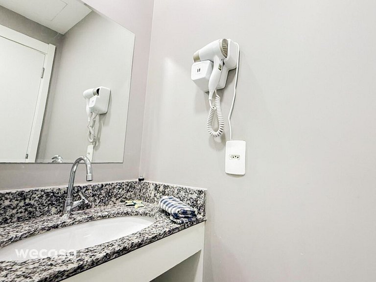 Familia Apartamento no Brás com Piscina/Metrô Brás