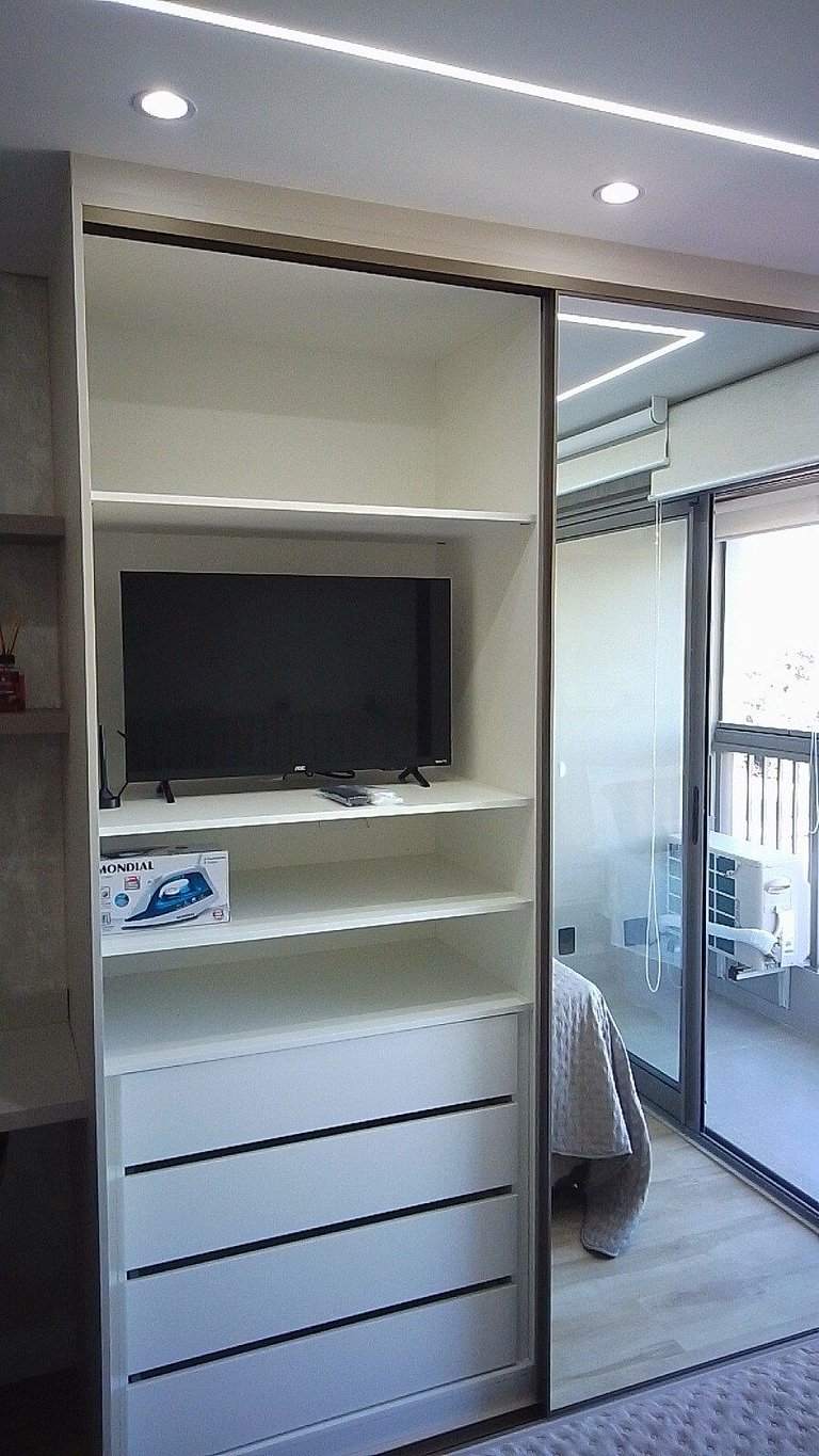 Studio Completo em Moema - Com Ar