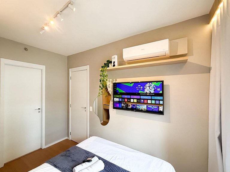 Apê Moderno c/ Ar + Vista – Próx. Allianz Parque