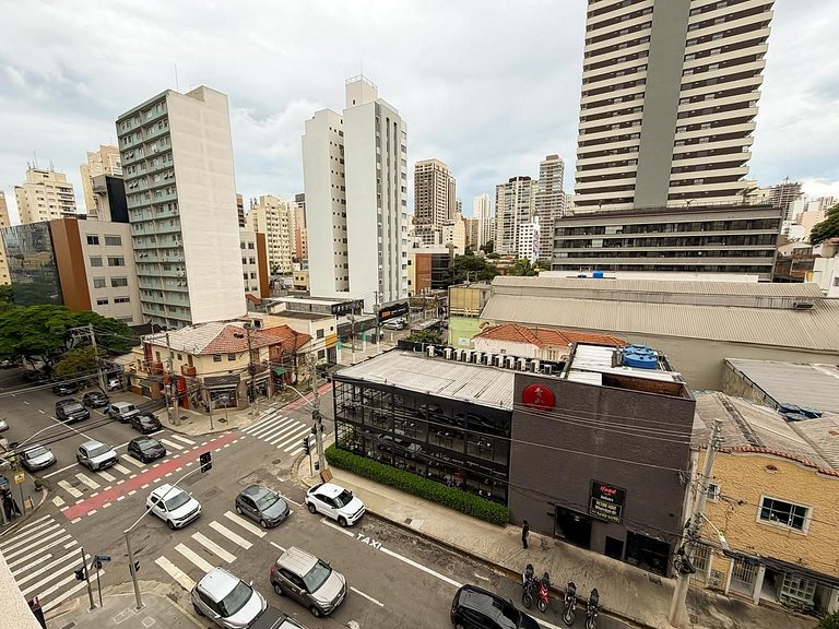 Apê Moderno c/ Ar + Vista – Próx. Allianz Parque