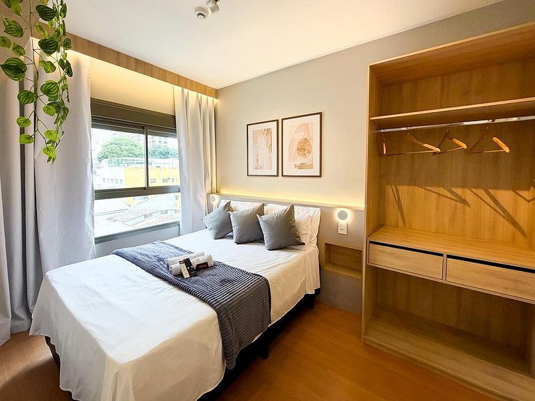 Apê Moderno c/ Ar + Vista – Próx. Allianz Parque