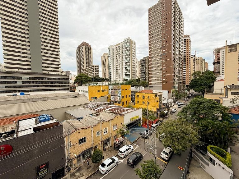 Apê Moderno c/ Ar + Vista – Próx. Allianz Parque