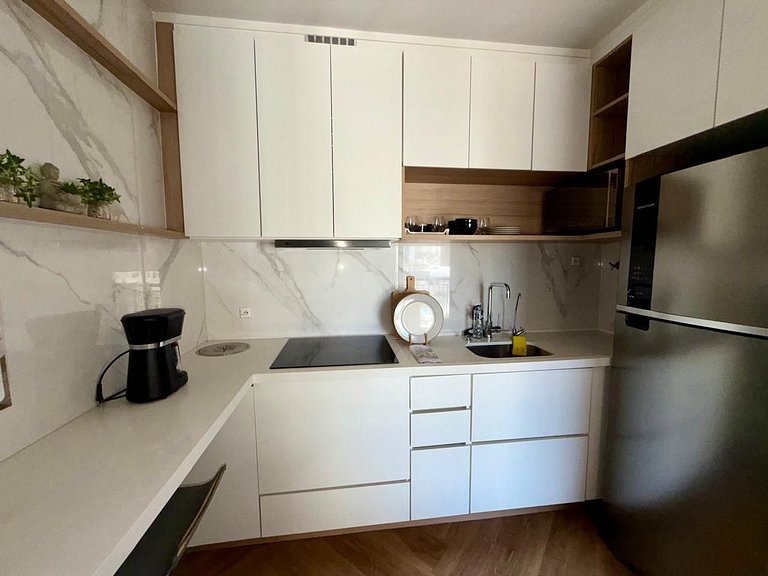 Apê charmoso para 4 • Próx. Metrô Liberdade - Sé