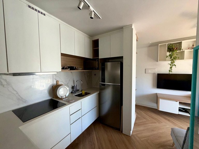 Apê charmoso para 4 • Próx. Metrô Liberdade - Sé