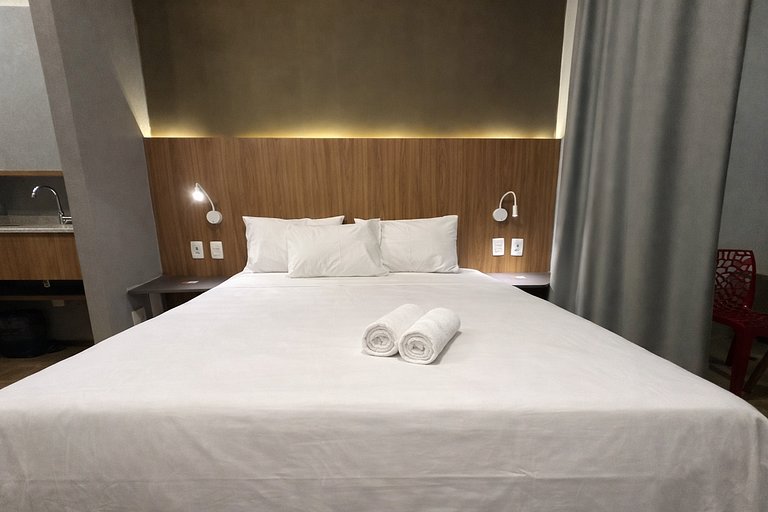 Flat e piscina localizado no centro da Vila Madalena