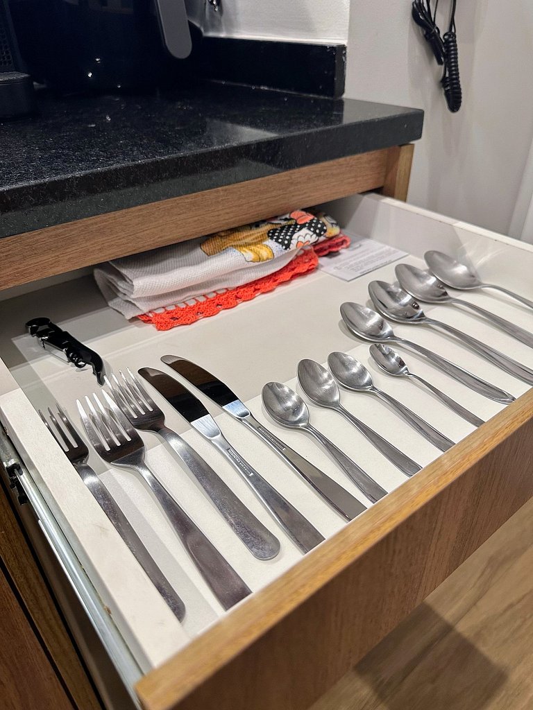 Flat e piscina localizado no centro da Vila Madalena