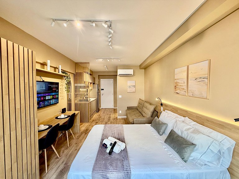 Studio I Oscar Porto com Piscina – Bem Localizado!