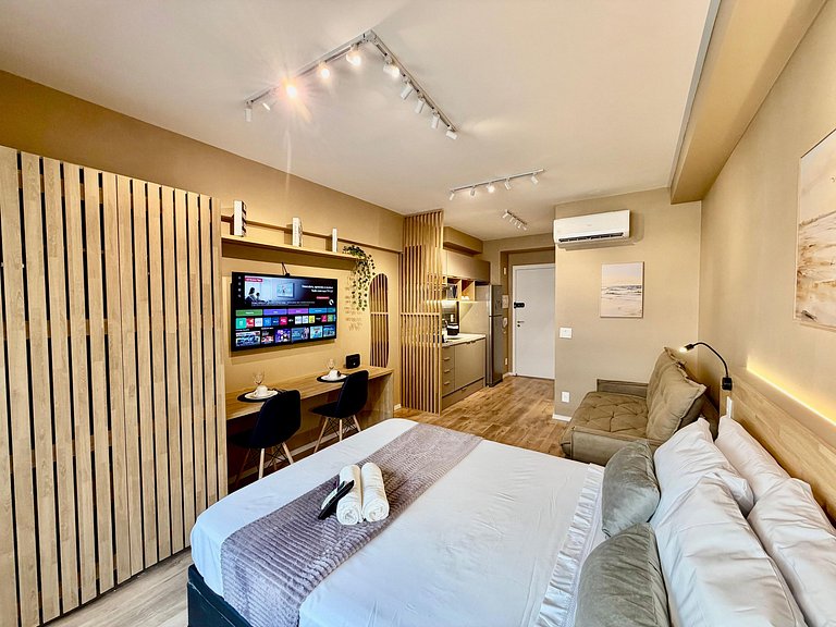 Studio I Oscar Porto com Piscina – Bem Localizado!