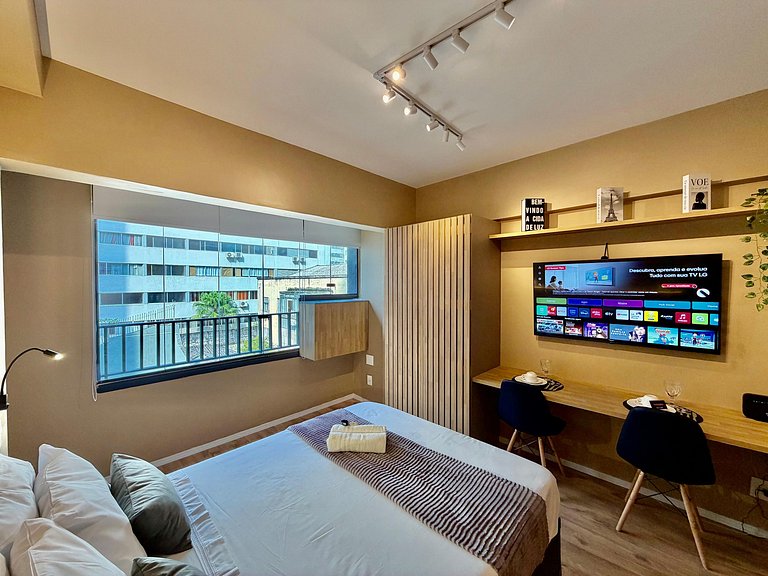 Studio I Oscar Porto com Piscina – Bem Localizado!