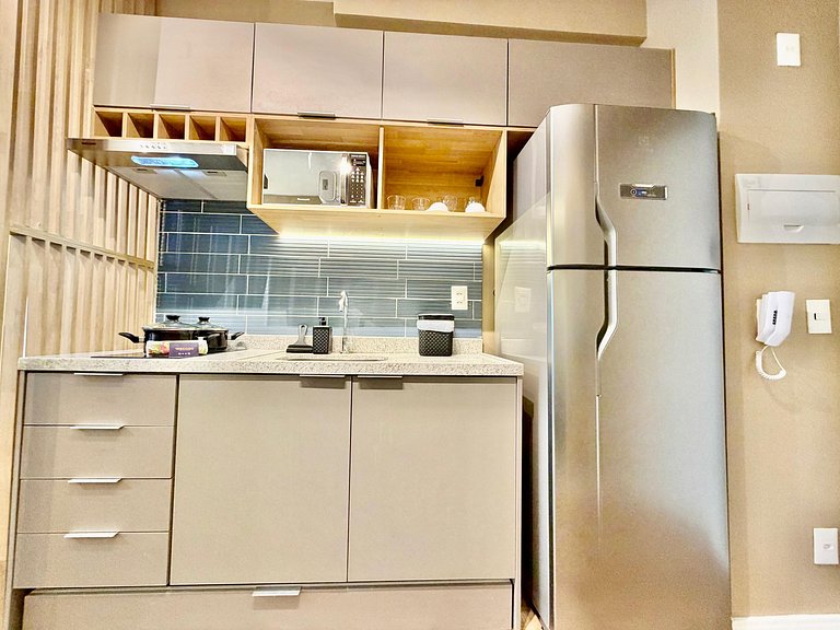 Studio I Oscar Porto com Piscina – Bem Localizado!