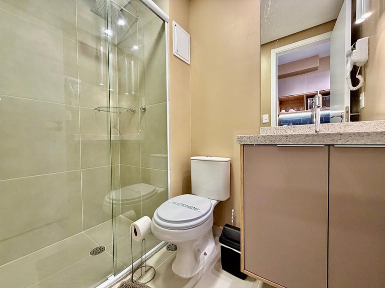 Studio I Oscar Porto com Piscina – Bem Localizado!