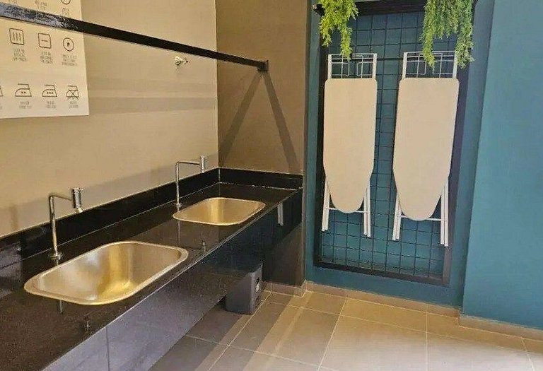 Lindo Studio Completo c/ Varanda • Metrô Bresser