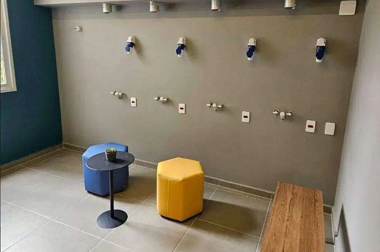 Lindo Studio Completo c/ Varanda • Metrô Bresser