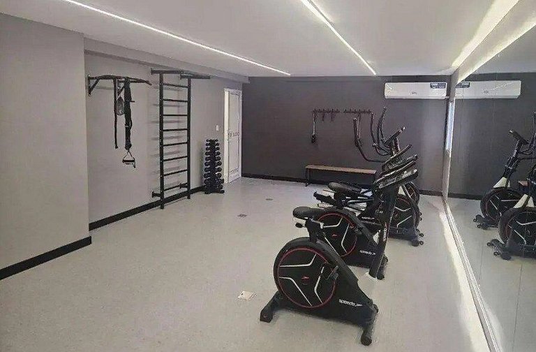 Lindo Studio Completo c/ Varanda • Metrô Bresser