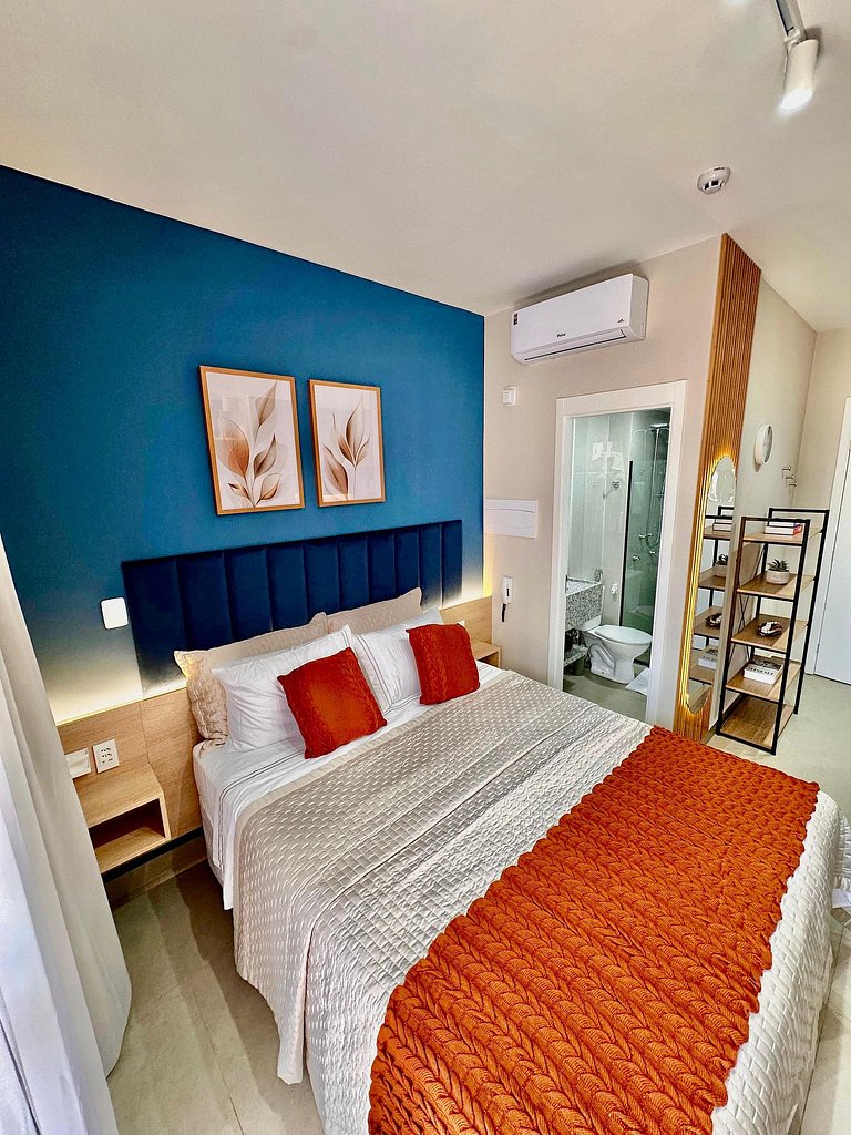 Lindo Studio Completo c/ Varanda • Metrô Bresser