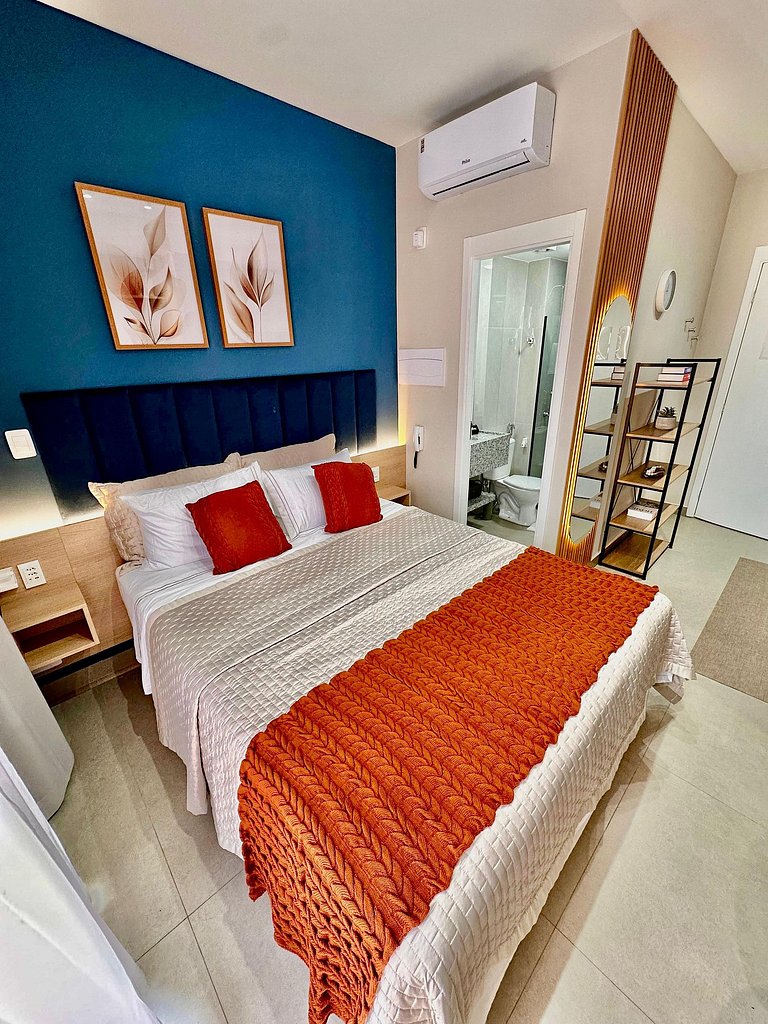 Lindo Studio Completo c/ Varanda • Metrô Bresser