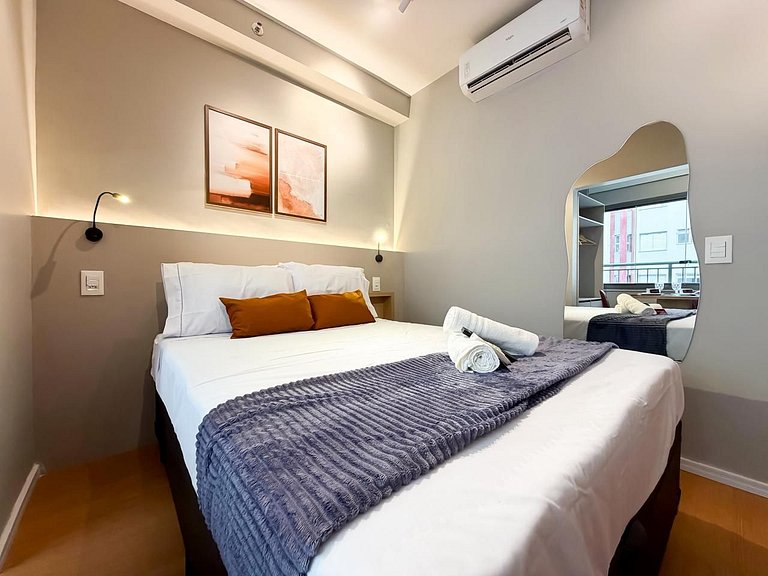 Apê Novo c/ Ar + Vista – Próx. Allianz Parque