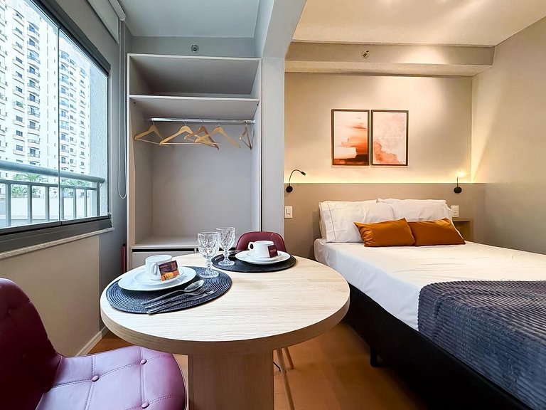 Apê Novo c/ Ar + Vista – Próx. Allianz Parque